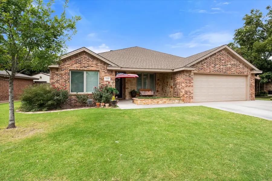 1009 Dogwood Avenue, Idalou, TX 79329 - #2