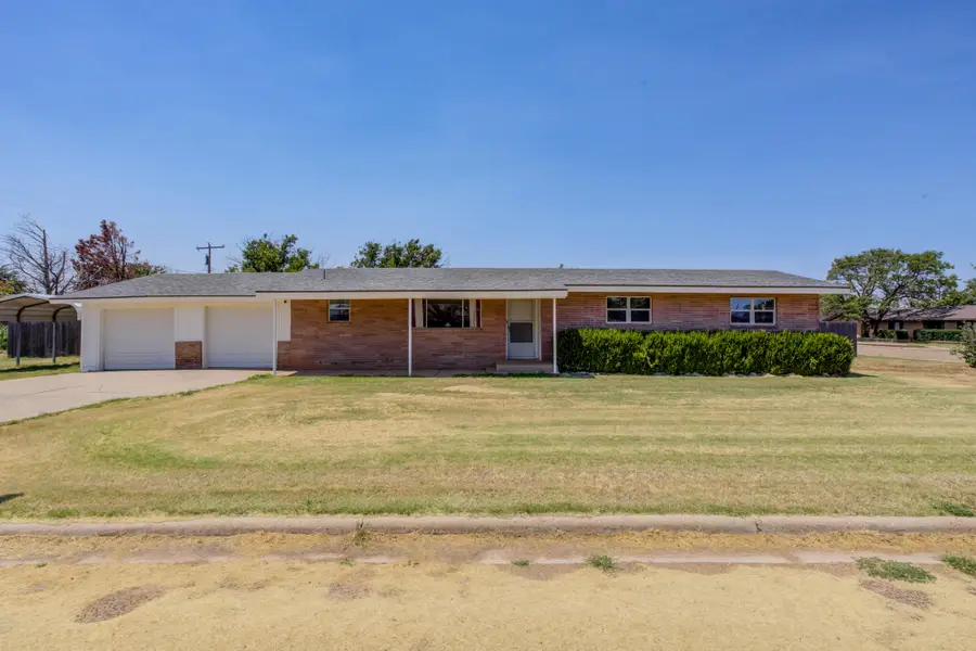 1619 Ave L, Ralls, TX 79357 - #2