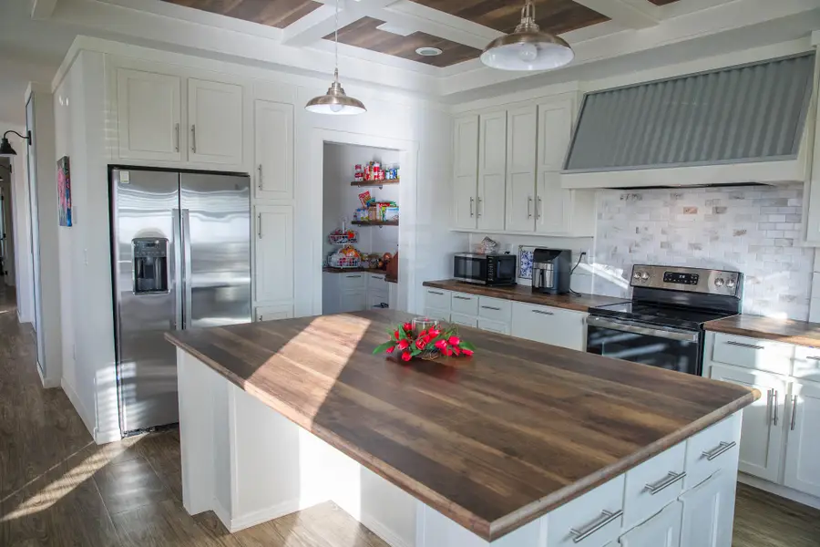 1388 Mallard Road, Wilson, TX 79381 - Image #3