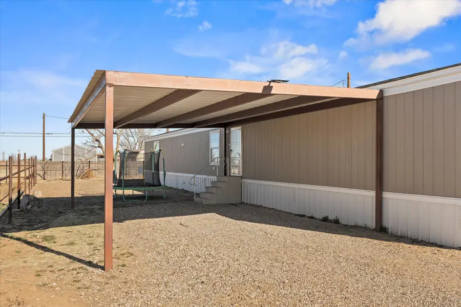 1403 W Monroe Street, Levelland, TX 79336 - Image #2