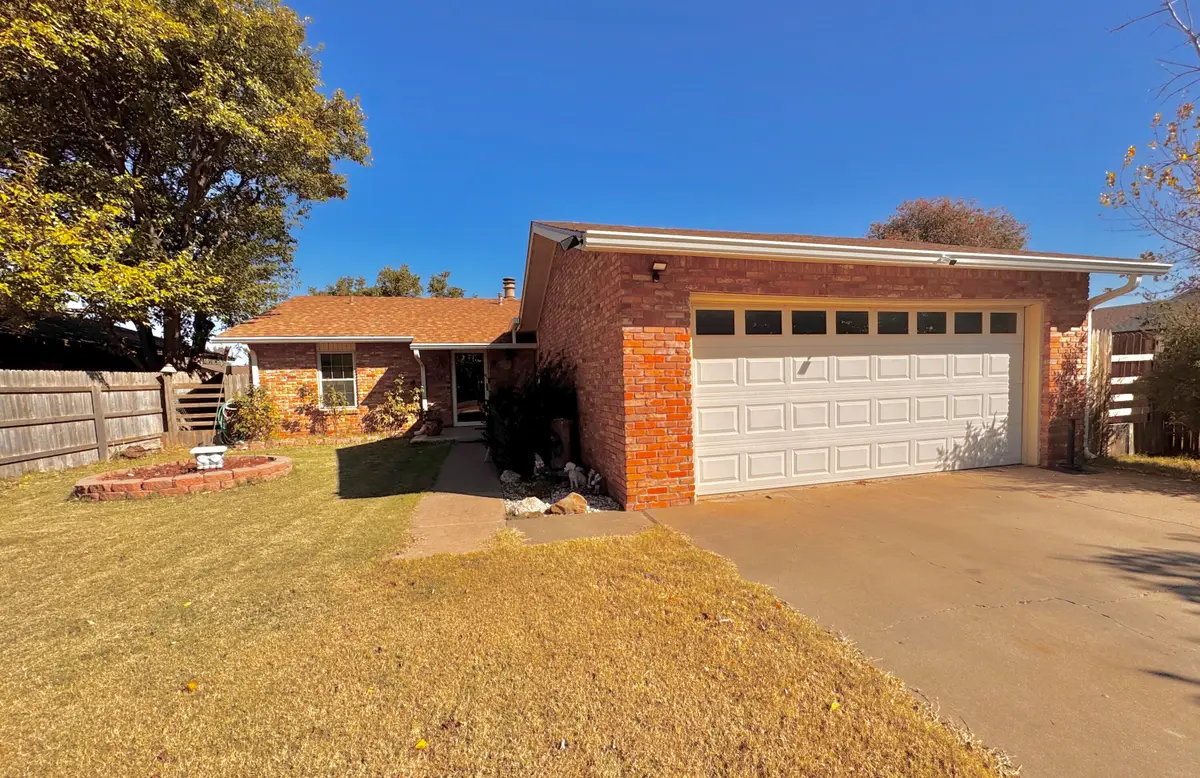 3902 Sides Street, Plainview, TX 79072 - #1
