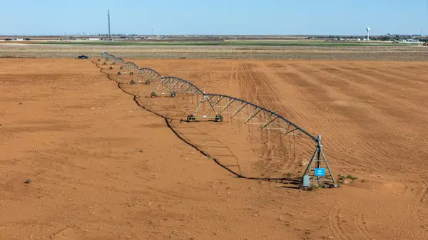 Us 83, Seagraves, TX 79359