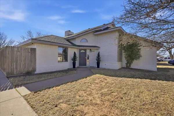 2301 92nd Street, Lubbock, TX 79423