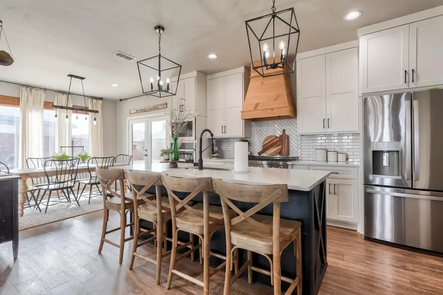 823 N 6th Circle, Wolfforth, TX 79382 - Image #3