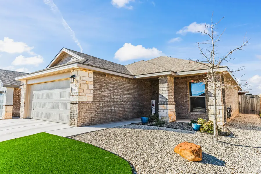 3207 Aberdeen Avenue, Wolfforth, TX 79382 - Image #2