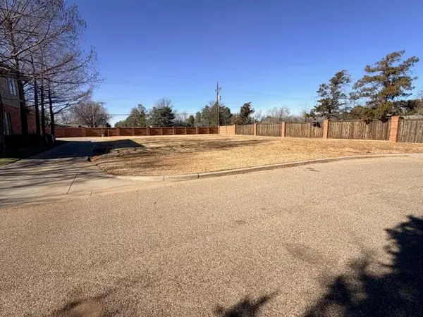 2302 York Avenue, Lubbock, TX 79407