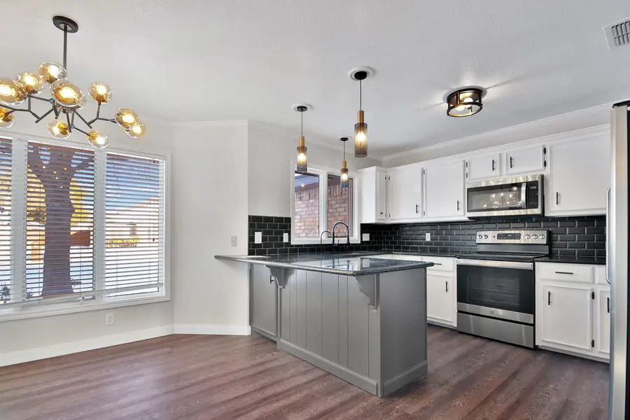 7408 Huron Avenue, Lubbock, TX 79424 - Image #2