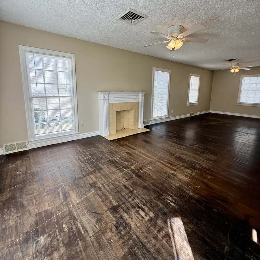 2422 30th Street, Lubbock, TX 79411 - Image #3