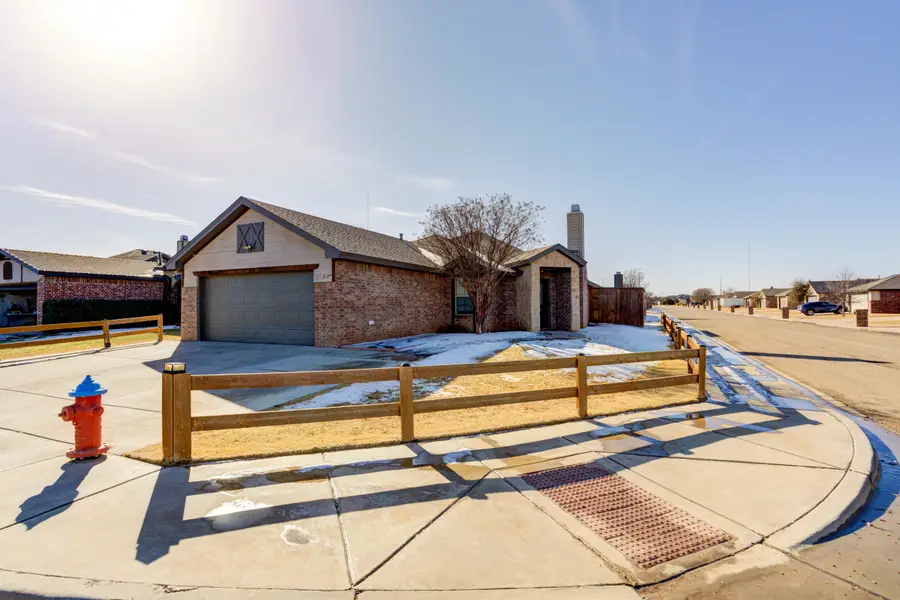 7902 Avenue L, Lubbock, TX 79423 - #2
