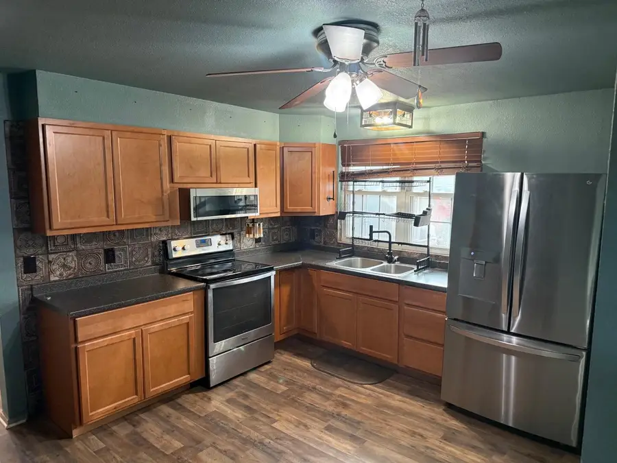 1916 N 3rd Street, Tahoka, TX 79373 - #3