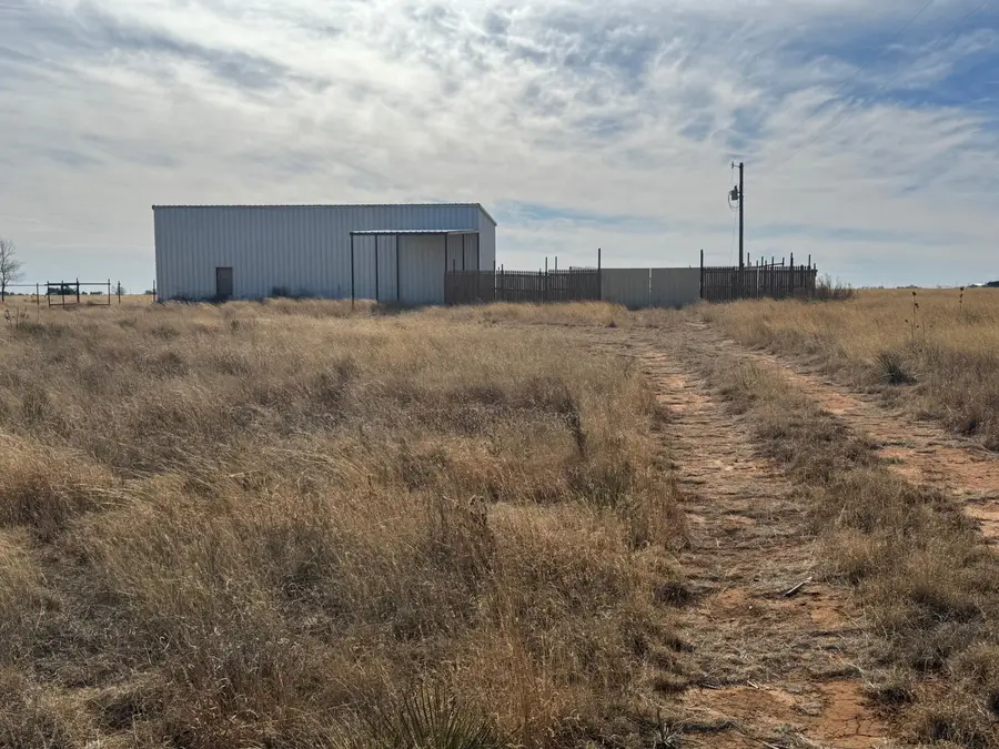 6726 E Ellis Street, Smyer, TX 79367 - #2