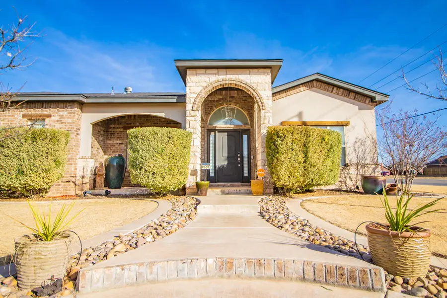9607 Justice Avenue, Lubbock, TX 79424 - #2