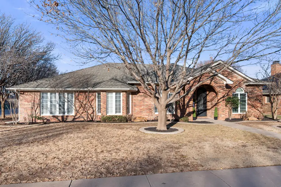 9904 Vicksburg Avenue, Lubbock, TX 79424 - #3