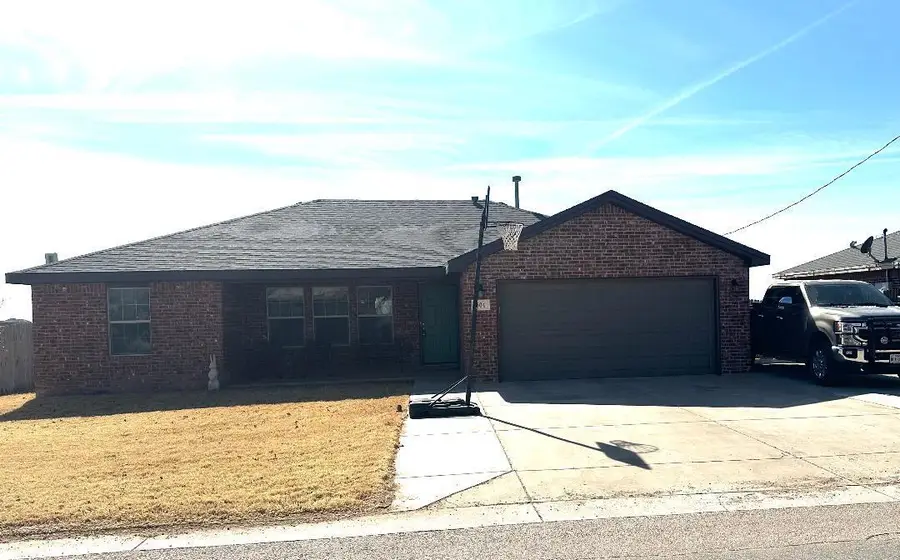 504 E 7th Street, Idalou, TX 79329 - #2