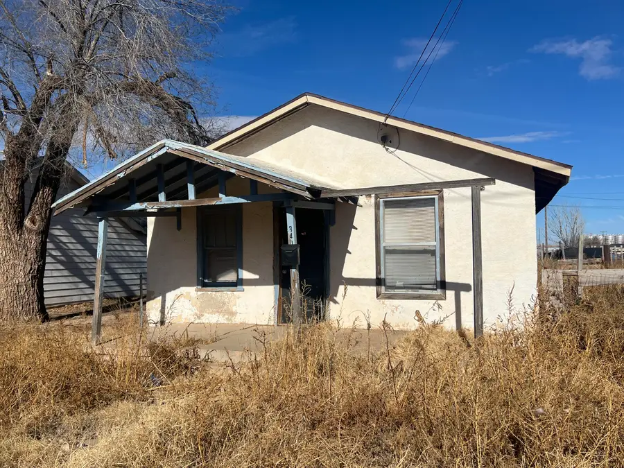 340 W Panhandle Street, Slaton, TX 79364 - #2