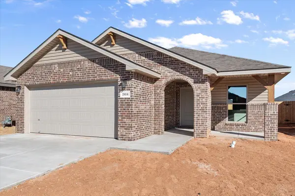 2414 Aberdeen Avenue, Wolfforth, TX 79382