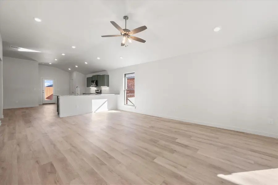 2414 Aberdeen Avenue, Wolfforth, TX 79382 - #3