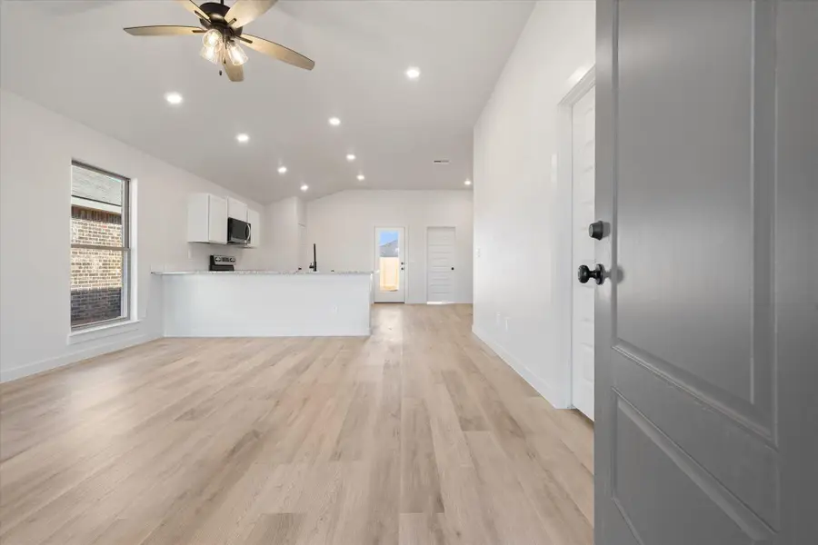 2416 Aberdeen Avenue, Wolfforth, TX 79382 - #2