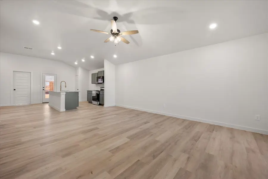 6310 Virginia Avenue, Lubbock, TX 79407 - #3