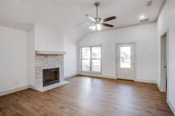 811 N 4th Street, Wolfforth, TX 79382 - #3