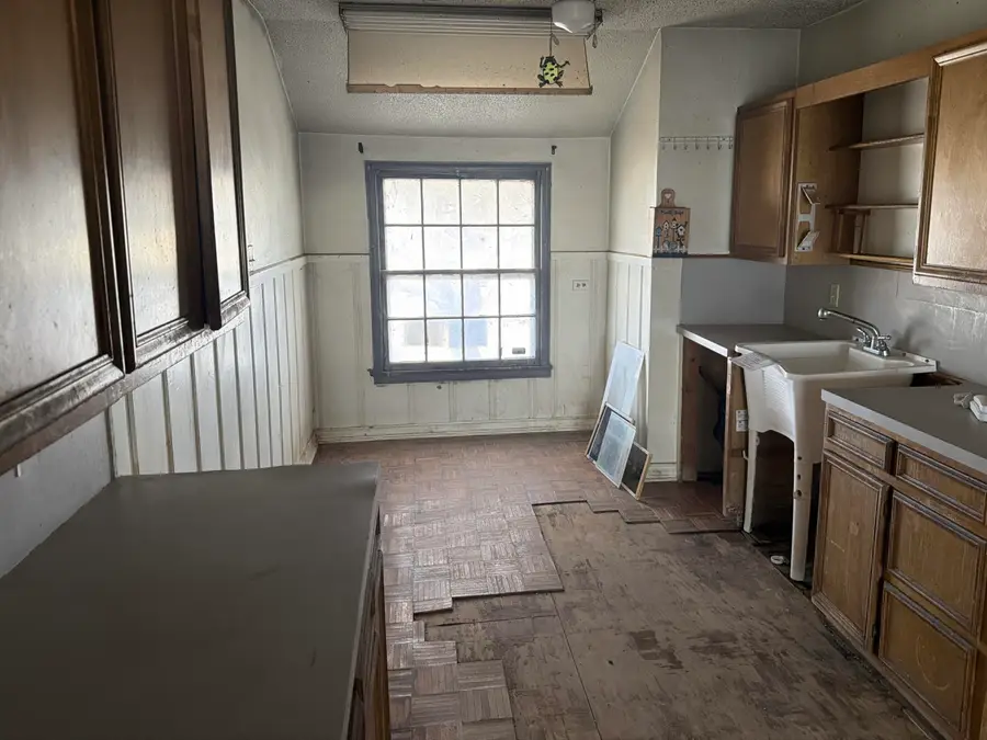 1120 Ave G, Ralls, TX 79357 - #3