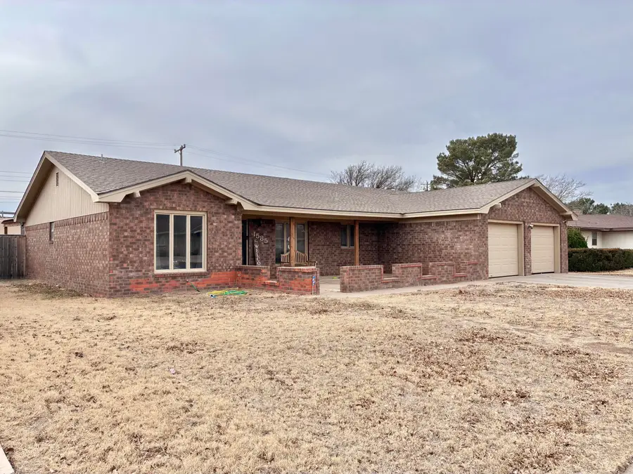 115 S Terry Drive, Slaton, TX 79364 - #2