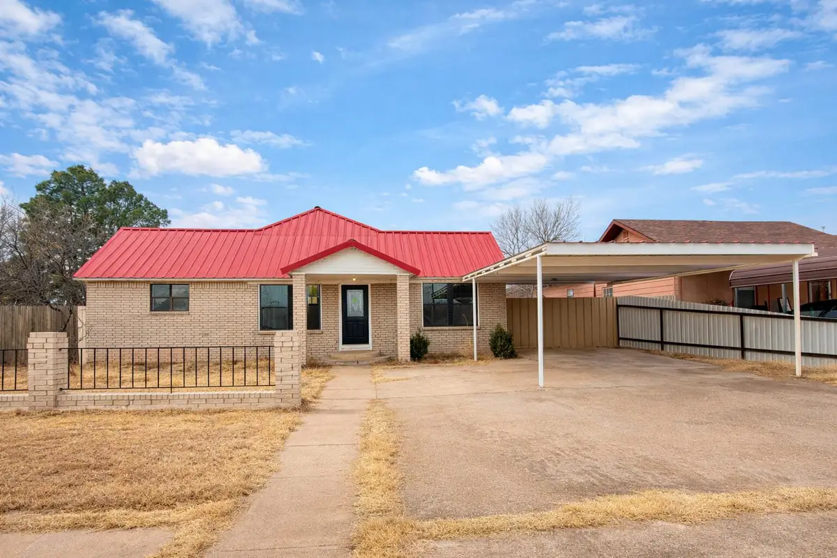 611 S Avenue H, Post, TX 79356 - #1