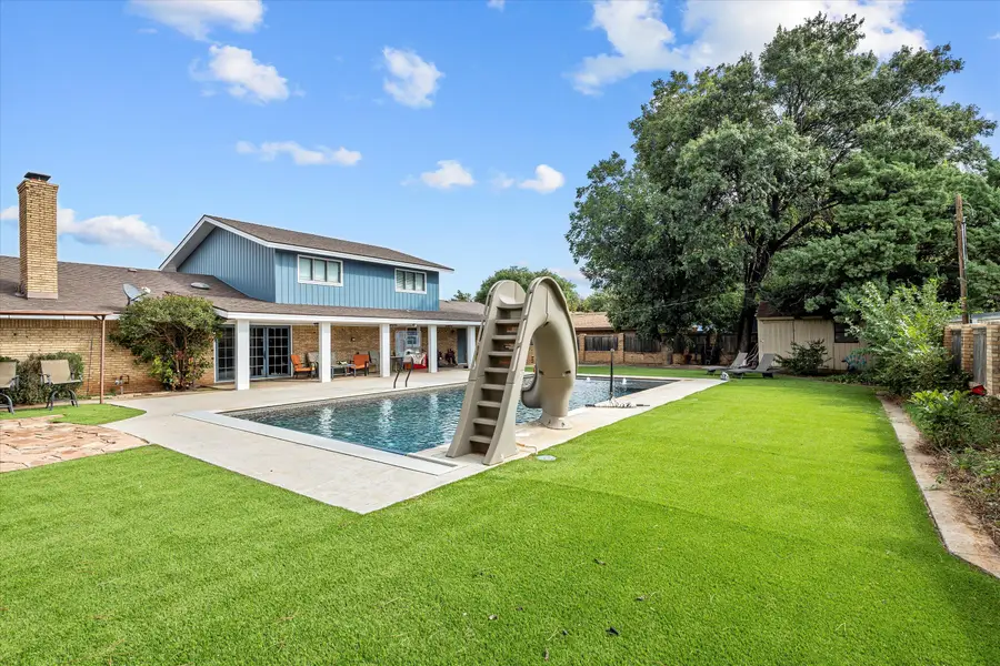 116 E 26th Street, Littlefield, TX 79339 - #2