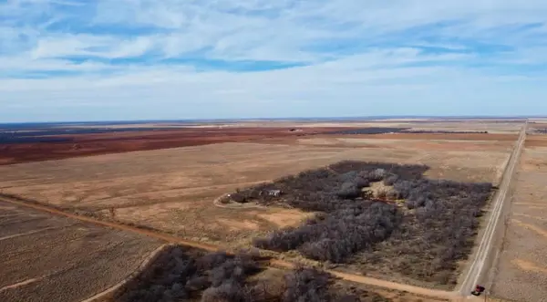 487 County Road 116, Girard, TX 79518