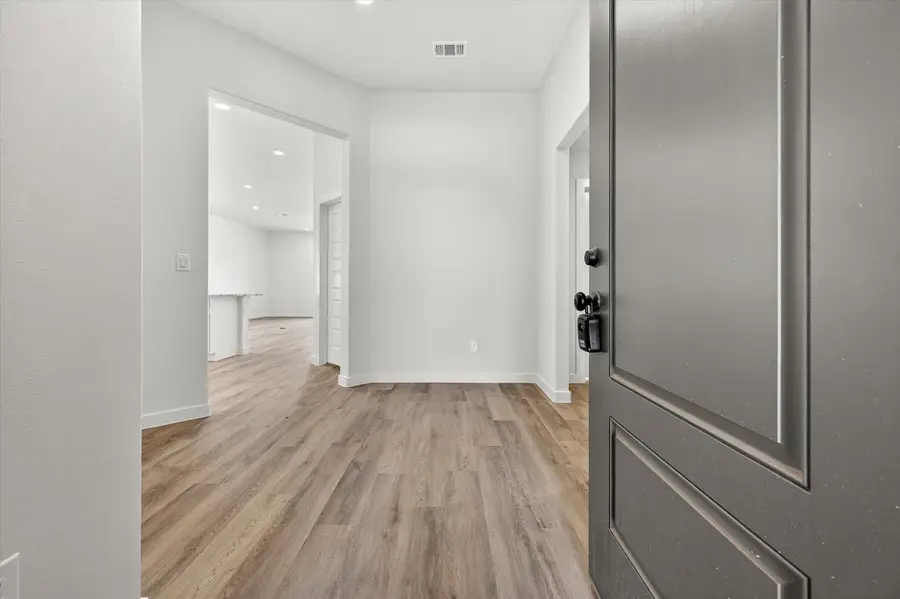 805 E 30th Street, Wolfforth, TX 79382 - #2