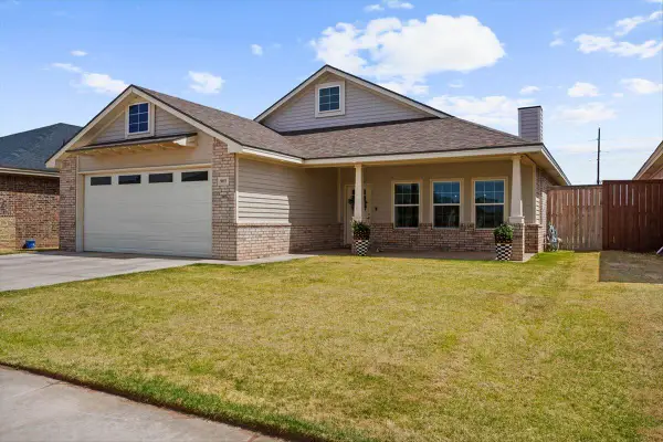 902 N Fulton Avenue, Lubbock, TX 79416