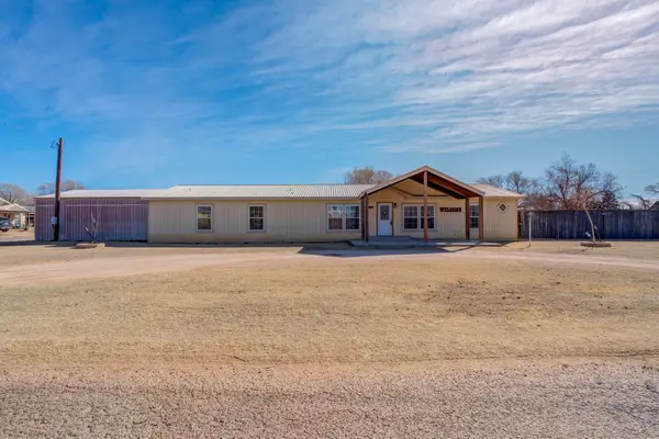 1328 Avenue N Avenue, Tahoka, TX 79373