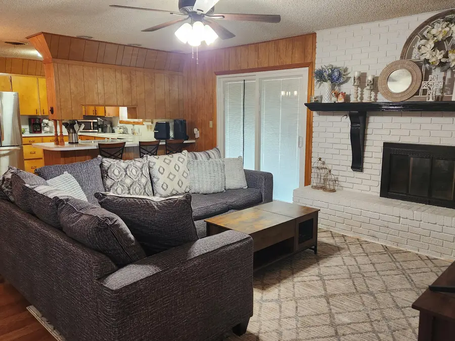 301 E 20th Street, Littlefield, TX 79339 - #2