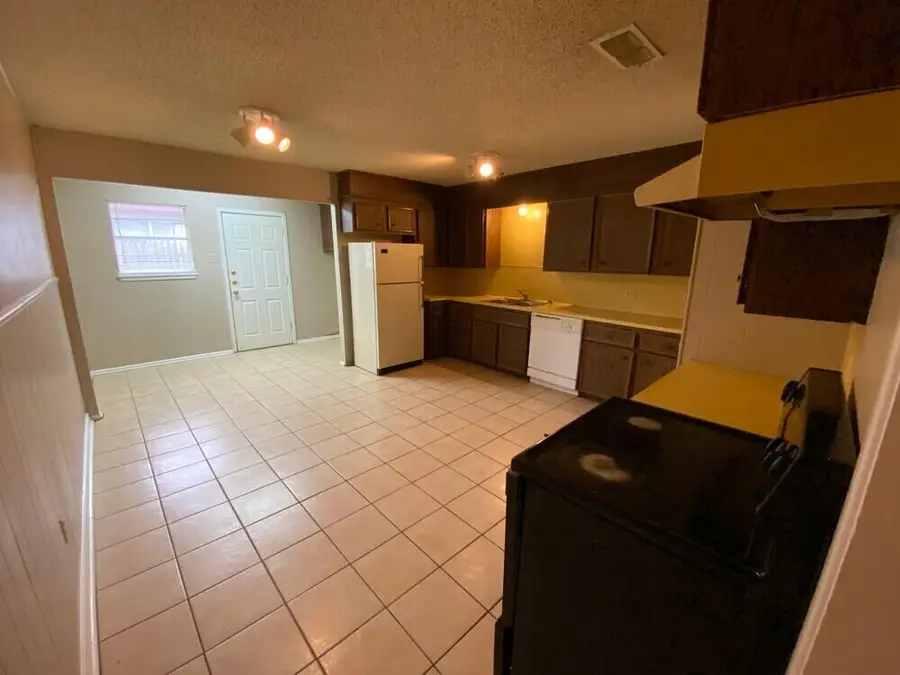 7402 Avenue W, Lubbock, TX 79423 - #3