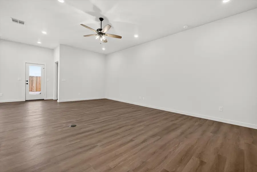 6321 Virginia Avenue, Lubbock, TX 79407 - #3