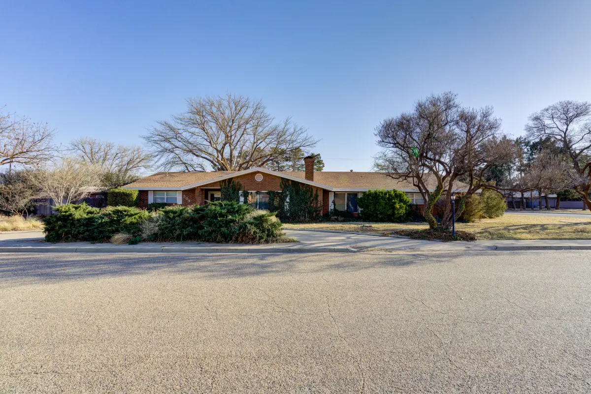 509 18th Street, Seagraves, TX 79359 - #1