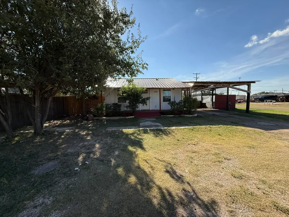 1301 W 4th Street, Petersburg, TX 79250 - #1