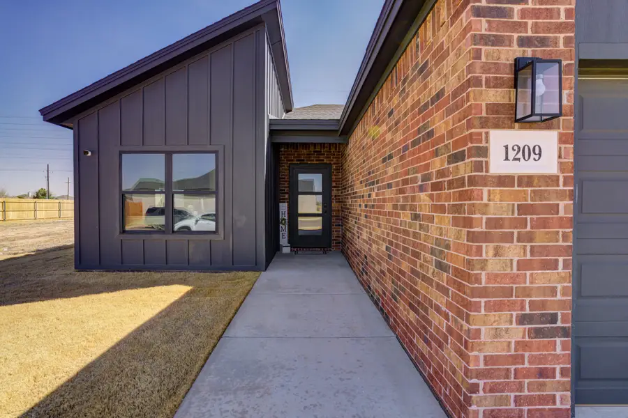 1209 Quincy Avenue, Lubbock, TX 79416 - #3