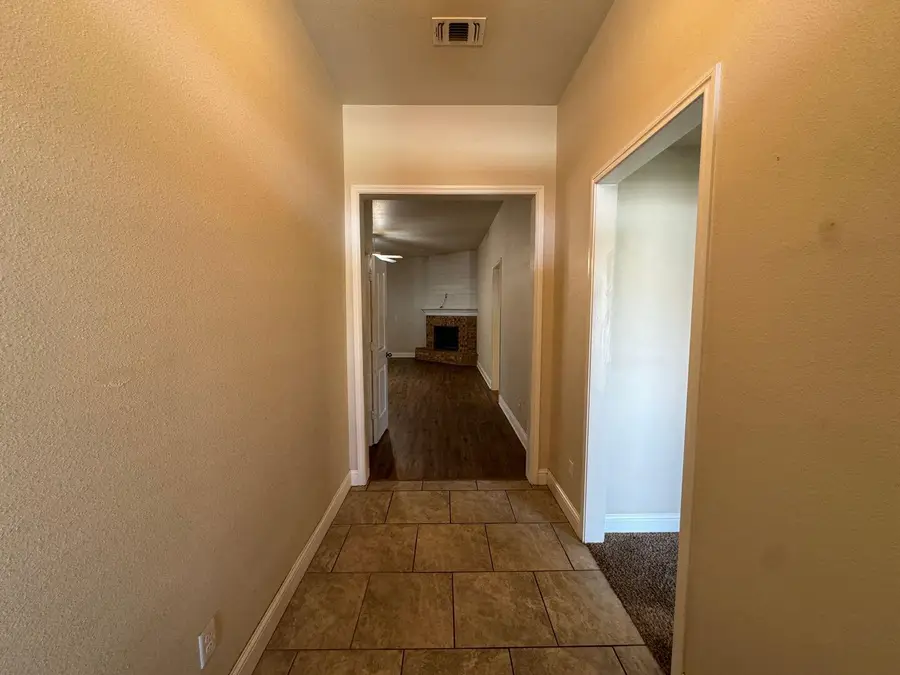 9703 Ross Avenue, Lubbock, TX 79424 - #3