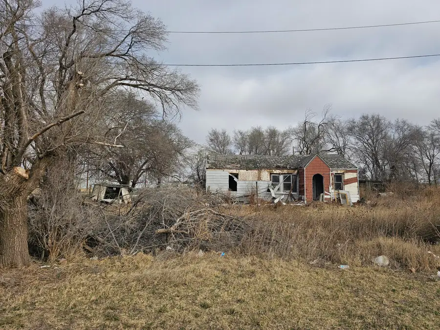 215 Avenue L, Shallowater, TX 79363 - #3