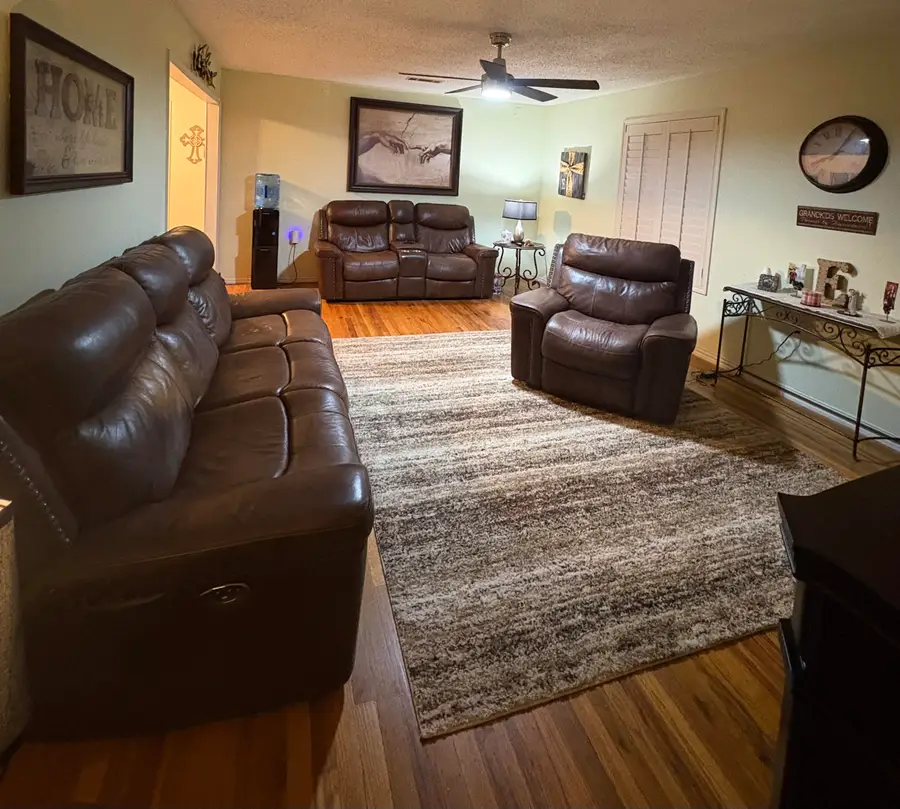 505 S Auburn Avenue, New Deal, TX 79350 - #2