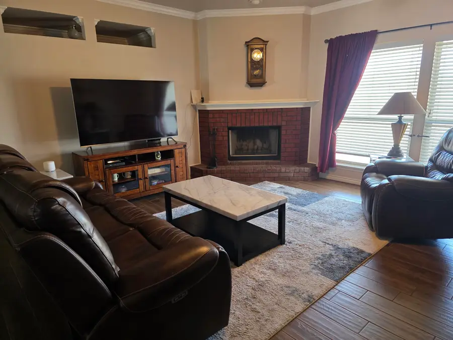 1007 Avenue J, Abernathy, TX 79311 - #2