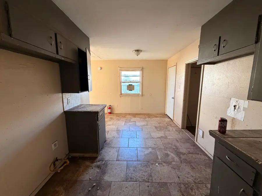 2417 E 29th Street, Lubbock, TX 79404 - #3