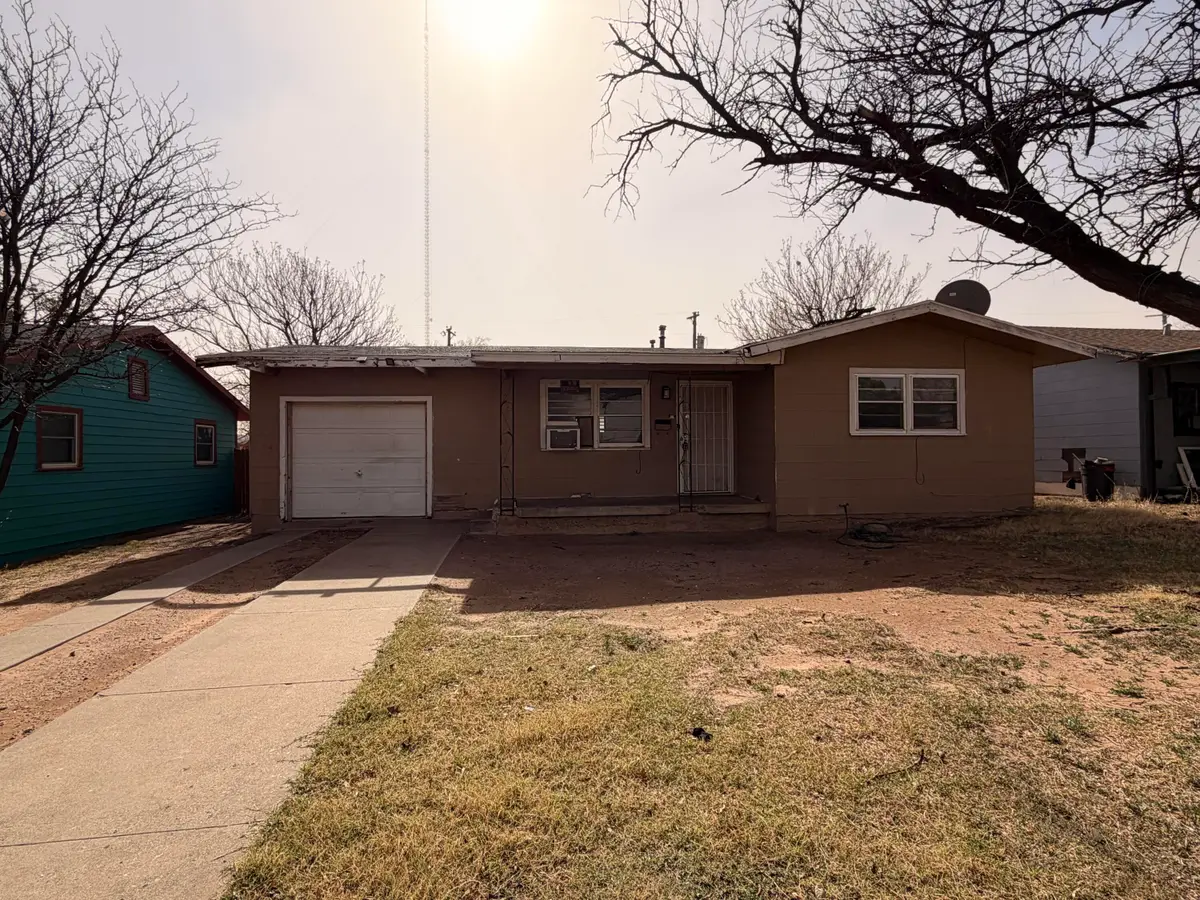 5425 Avenue B, Lubbock, TX 79404 - #1