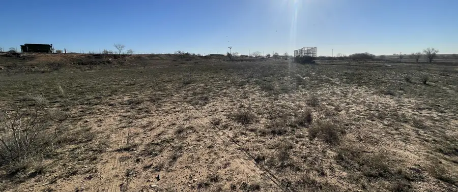 2110 Cr M, Lamesa, TX 79331 - #2