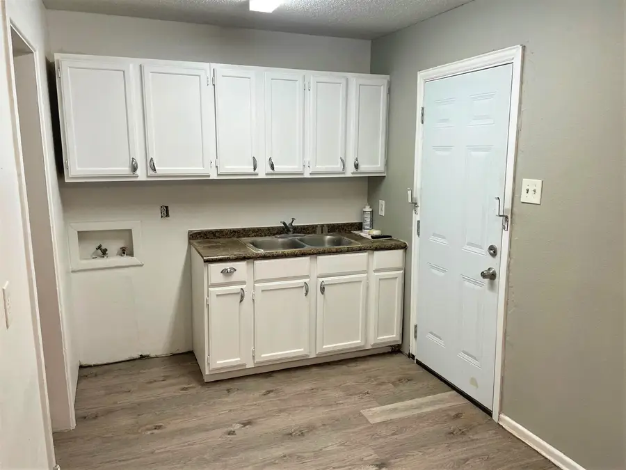 2718 E 10th Street, Lubbock, TX 79403 - #2