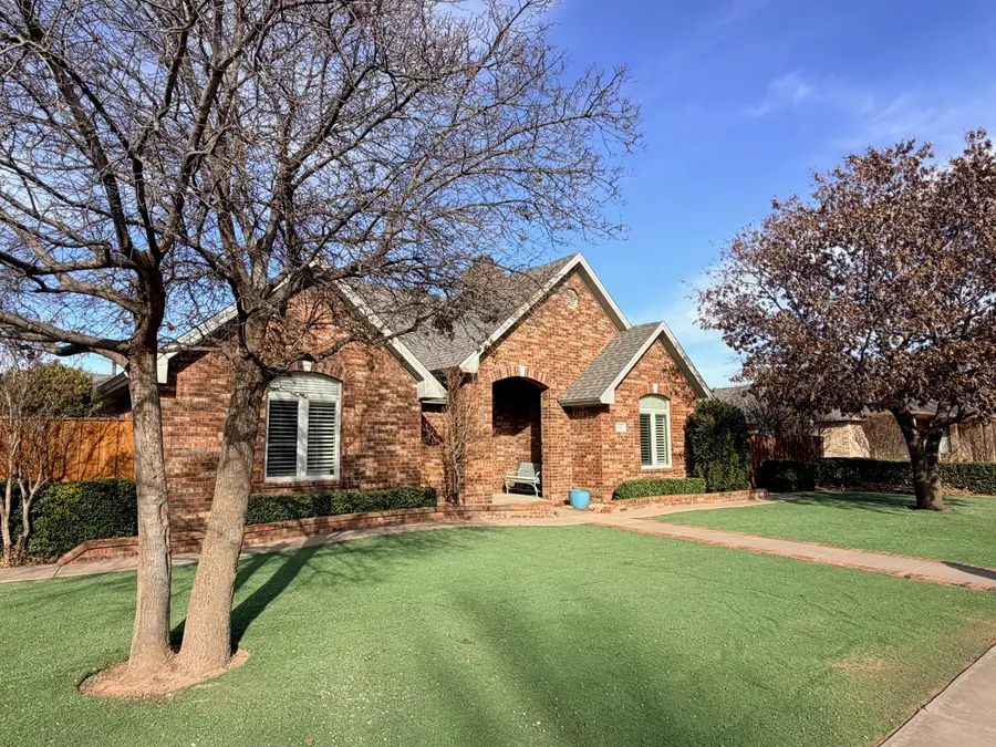 913 W 9th Street, Idalou, TX 79329 - #3