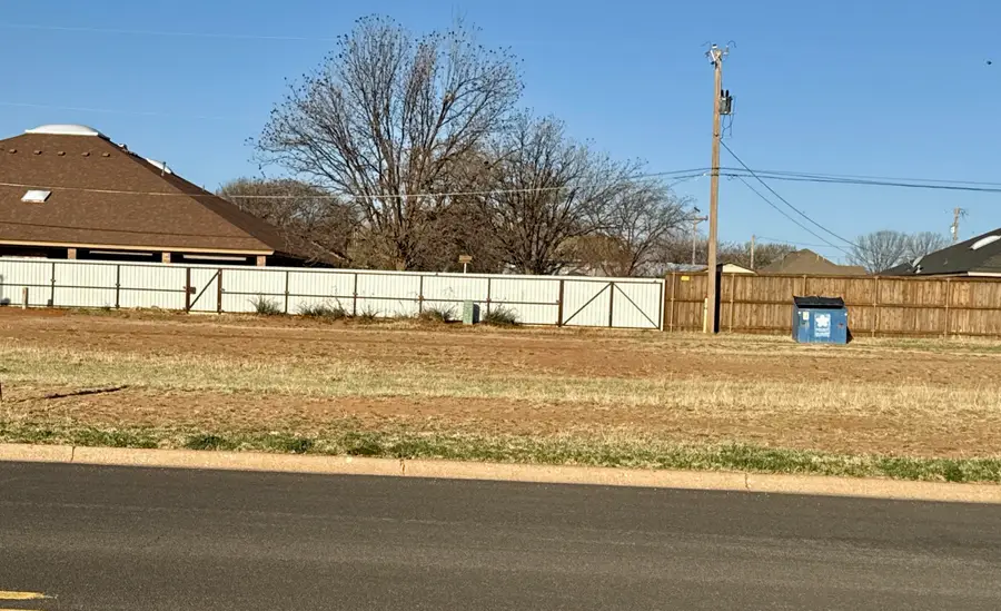 1003 N 20th Street, Slaton, TX 79364 - #2