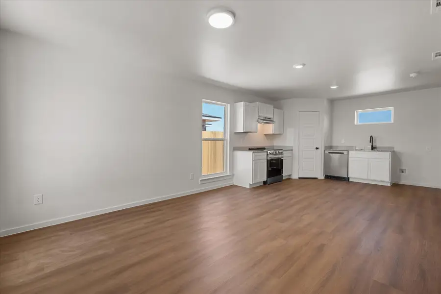 5514 Smith Street, Lubbock, TX 79416 - #2