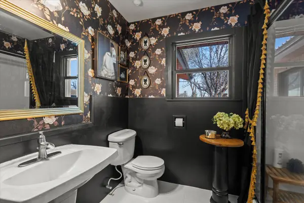 603 3rd Street, Plains, TX 79355